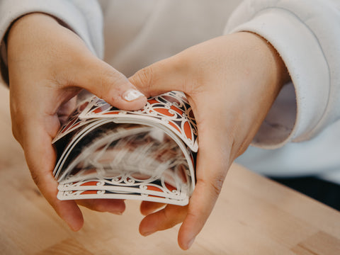 Te Reo Māori Banter: Spice Up Your Card Games with Phrases and Vocabulary ♣️♥️♠️♦️